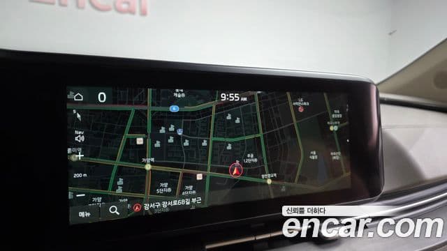 Kia Carnival 2021 — ფოტო 15/20