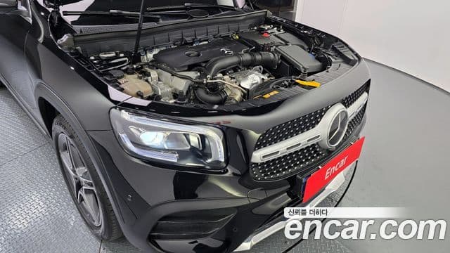 Mercedes-Benz GLB-Class 2023 — ფოტო 6/20