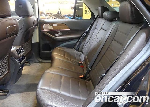 Mercedes-Benz GLE-Class 2020 — ფოტო 11/20