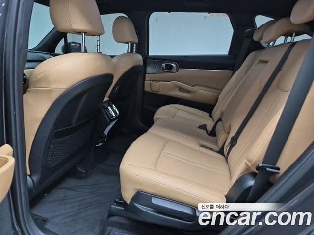 Kia Sorento 2023 — ფოტო 11/20