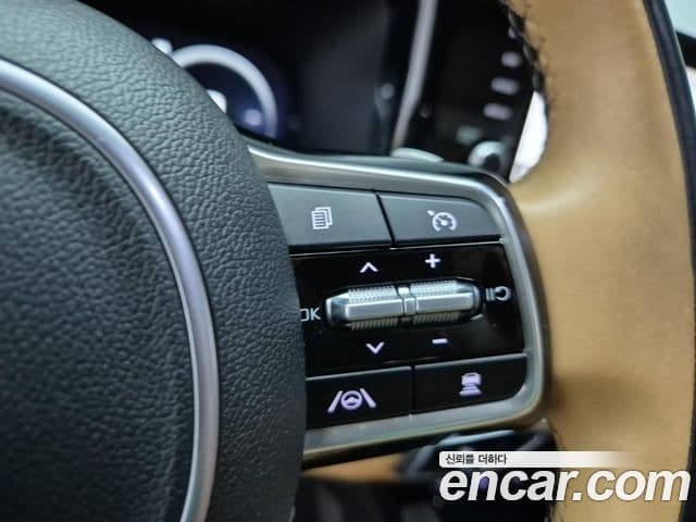 Kia Sorento 2023 — ფოტო 14/20