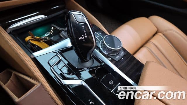 BMW 5 Series 2020 — ფოტო 9/20