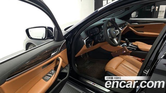 BMW 5 Series 2020 — ფოტო 10/20