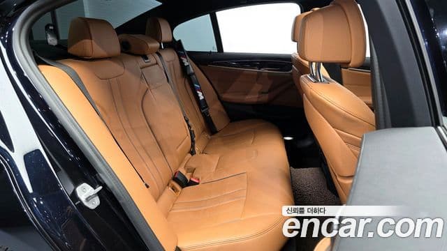 BMW 5 Series 2020 — ფოტო 12/20