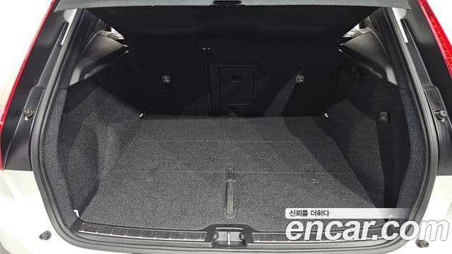 Volvo XC40 2021 — Şəkil 20/20