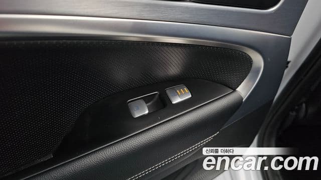 Genesis G70 2018 — Şəkil 19/20