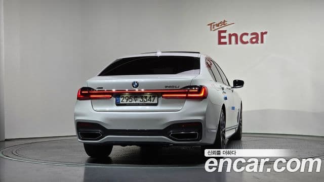 BMW 7 Series 2021 — ფოტო 4/20