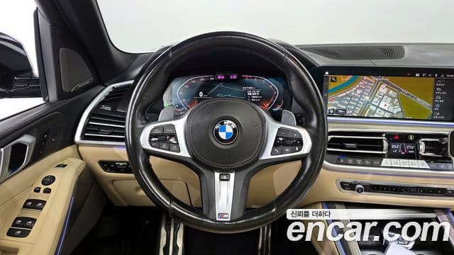 BMW X5 2021 — Photo 17/20