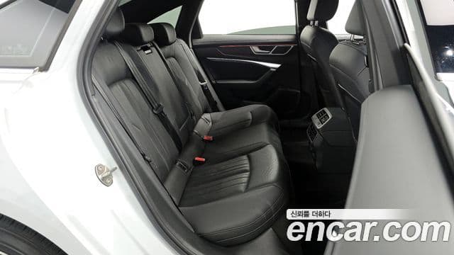Audi A6 2023 — Şəkil 12/20