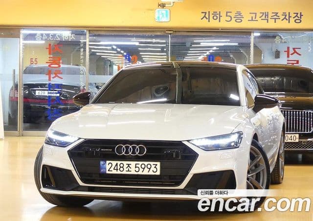 Audi A7 2022 — ფოტო 2/20