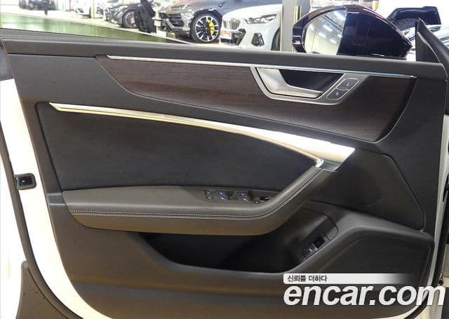 Audi A7 2022 — ფოტო 10/20