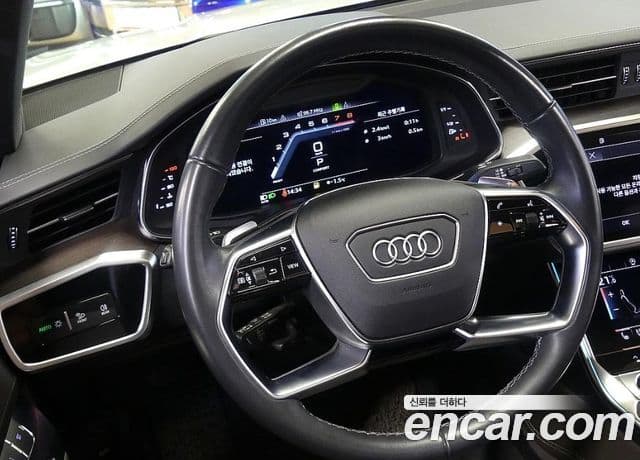 Audi A7 2022 — ფოტო 16/20