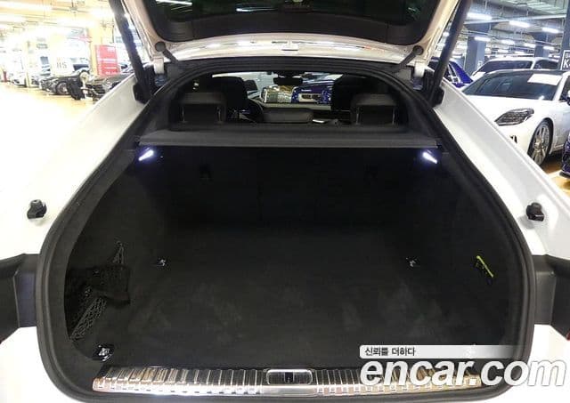 Audi A7 2022 — ფოტო 19/20