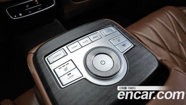 Genesis Electrified G80 2020 — ფოტო 18/20