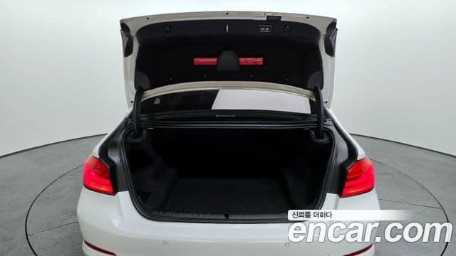 BMW 5 Series 2019 — Şəkil 5/20
