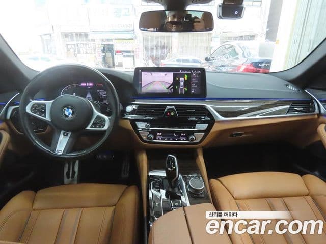 BMW 5 Series 2021 — Şəkil 9/20