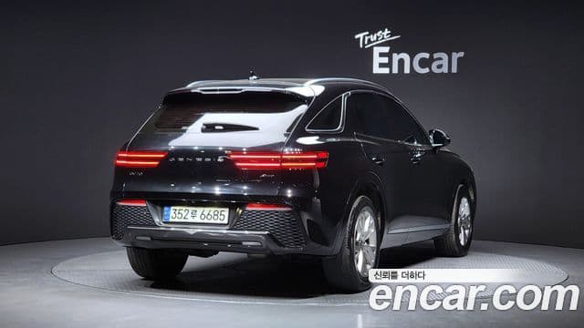 Genesis GV70 2021 — Şəkil 2/20