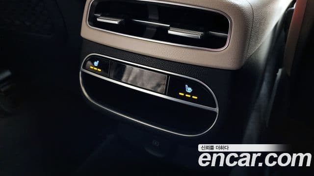 Genesis GV70 2021 — Şəkil 19/20