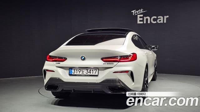 BMW 8 Series 2025 — Фото 4/20