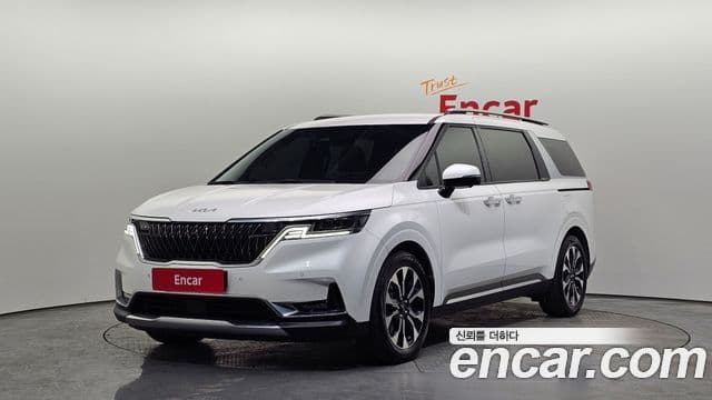 Kia Carnival 2021 — Фото 1/20