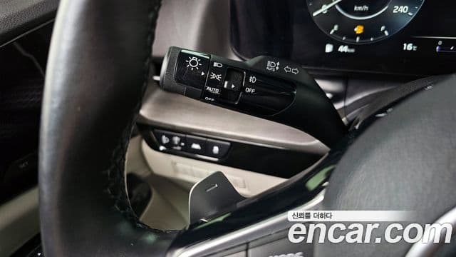 Kia Carnival 2021 — Фото 14/20