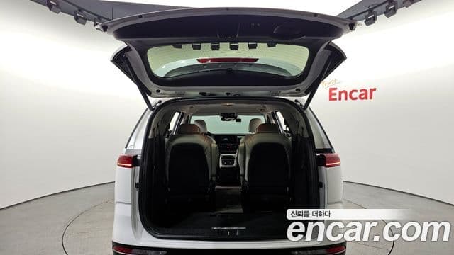 Kia Carnival 2021 — Фото 20/20
