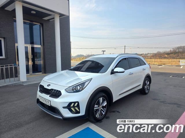 Kia Niro 2020 — Şəkil 19/20