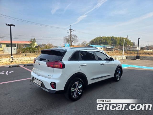 Kia Niro 2020 — Şəkil 3/20