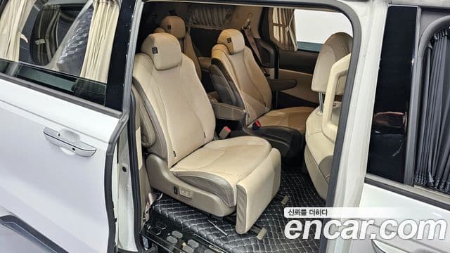 Kia Carnival 2021 — Şəkil 12/20