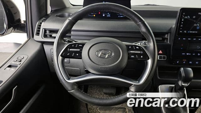 Hyundai Staria 2022 — Şəkil 13/20