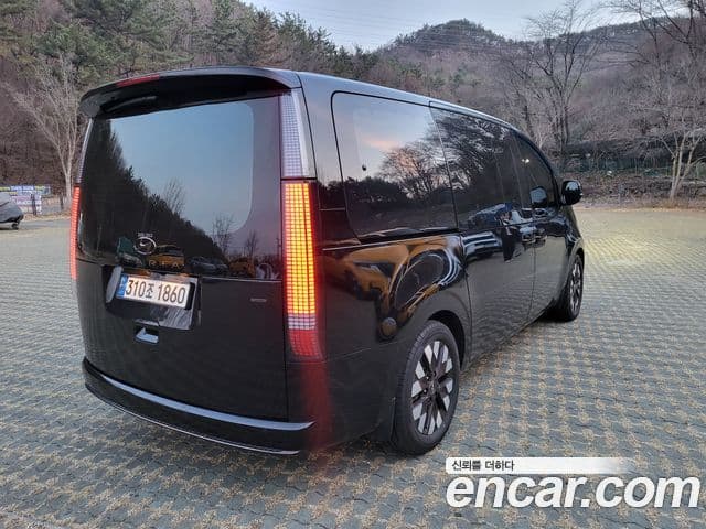 Hyundai Staria 2021 — фото 3 из 13
