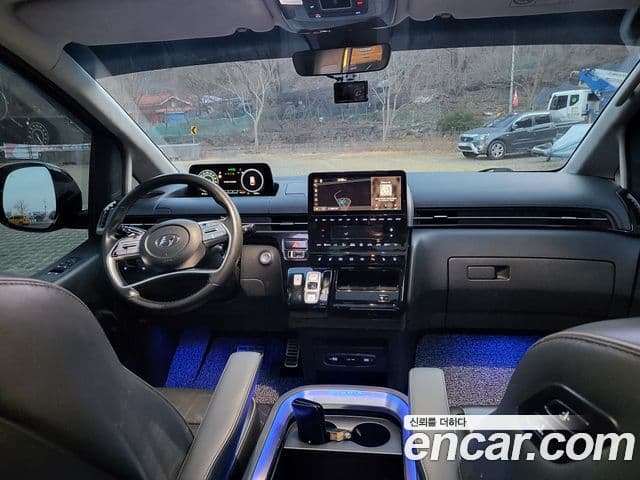 Hyundai Staria 2021 — фото 5 из 13