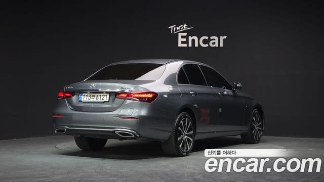 Mercedes-Benz E-Class 2021 — Фото 2/20