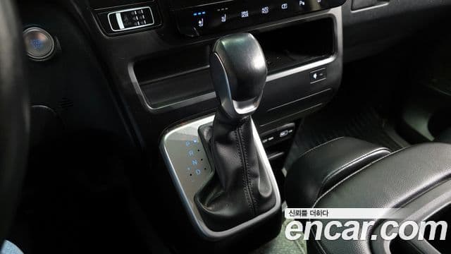 Hyundai Staria 2021 — Şəkil 9/20
