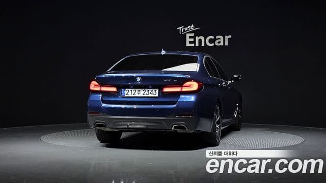 BMW 5 Series 2021 — фото 4 из 20