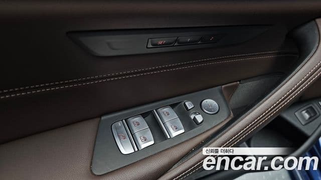 BMW 5 Series 2021 — Şəkil 16/20