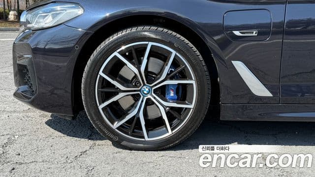 BMW 5 Series 2022 — Şəkil 3/20