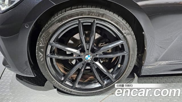 BMW 3 Series 2020 — ფოტო 5/20