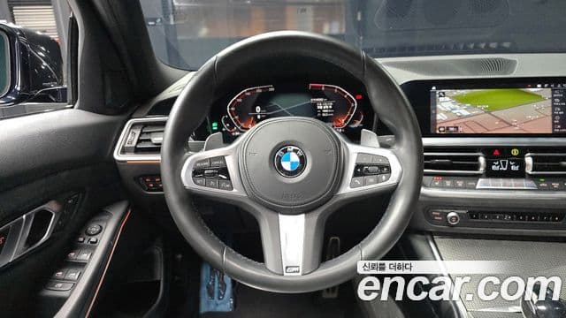 BMW 3 Series 2020 — ფოტო 13/20
