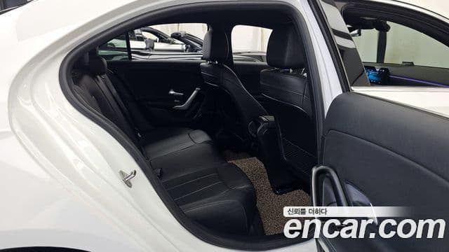 Mercedes-Benz A-Class 2021 — ფოტო 12/20
