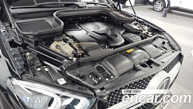 Mercedes-Benz GLE-Class 2023 — ფოტო 6/20