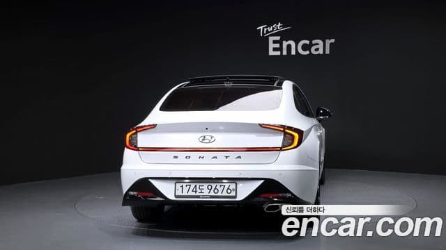 Hyundai Sonata 2020 — ფოტო 4/20