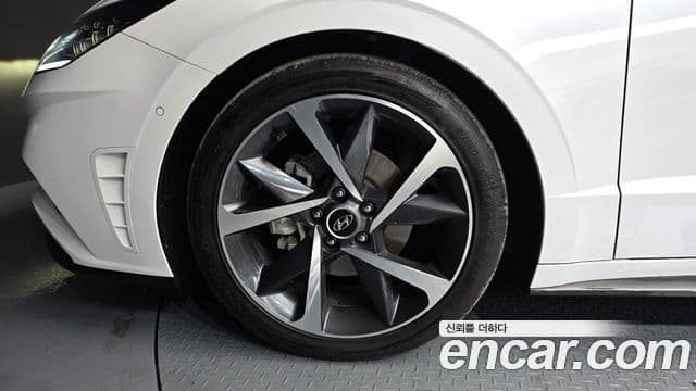 Hyundai Sonata 2020 — ფოტო 5/20