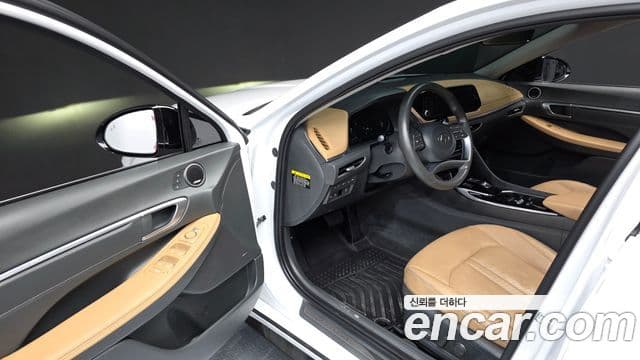 Hyundai Sonata 2020 — ფოტო 11/20