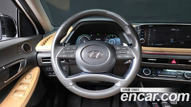 Hyundai Sonata 2020 — ფოტო 12/20