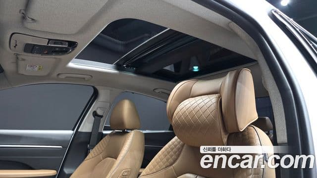 Hyundai Sonata 2020 — ფოტო 17/20