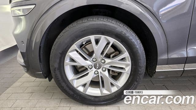 Genesis GV70 2021 — Photo 20/20