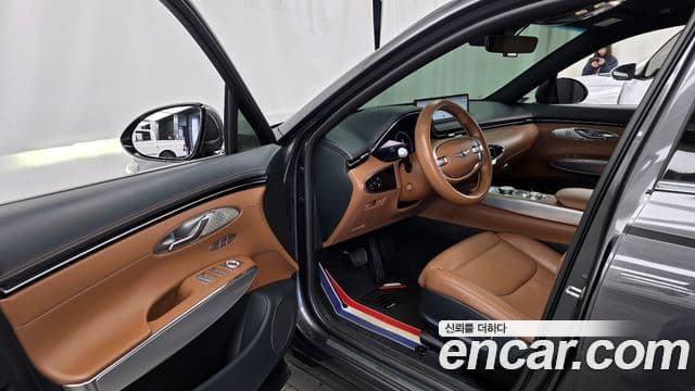 Genesis GV70 2021 — Photo 14/20