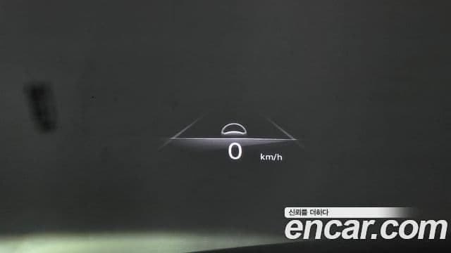 Genesis GV70 2021 — Photo 17/20
