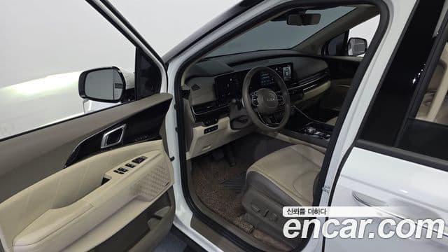 Kia Carnival 2024 — Şəkil 10/20